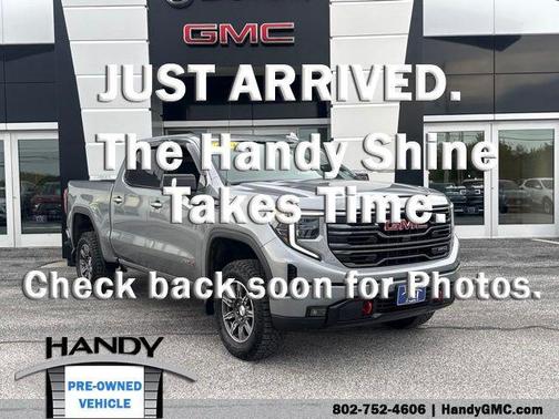 Sterling Metallic 2024 GMC Sierra 1500 AT4