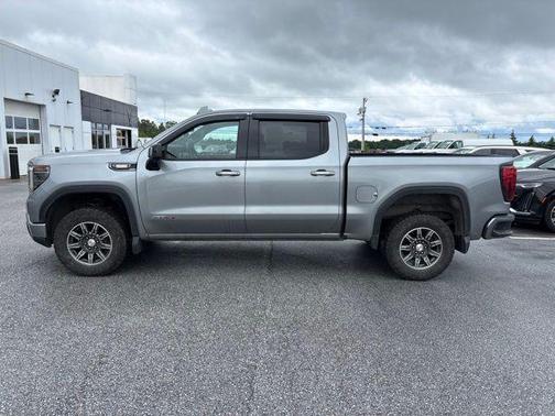 Sterling Metallic 2024 GMC Sierra 1500 AT4