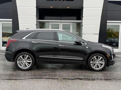 Stellar Black Metallic 2024 Cadillac XT5 Premium Luxury