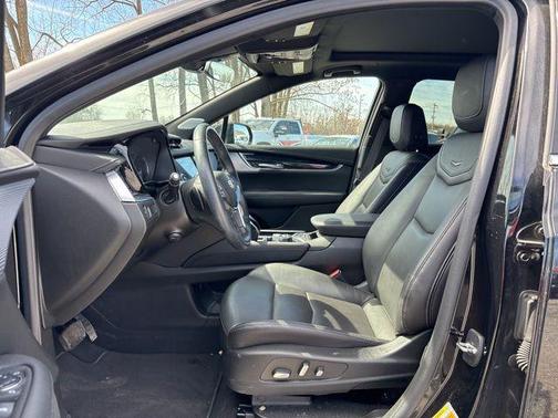 Stellar Black Metallic 2024 Cadillac XT5 Premium Luxury