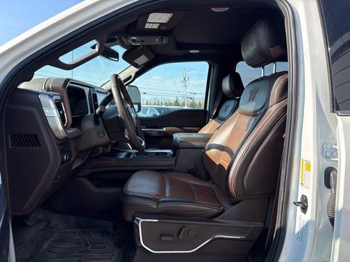 Star White Metallic Tri-Coat 2023 Ford F-250 King Ranch
