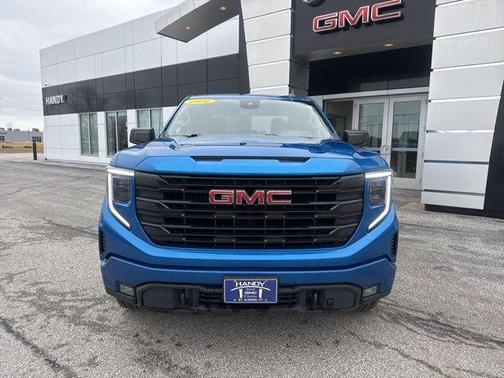 2022 GMC Sierra 1500 Elevation