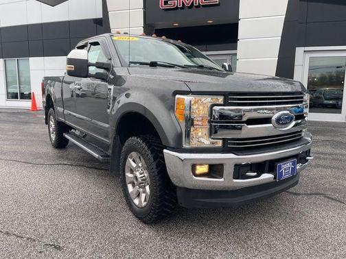 Magnetic 2017 Ford F-250 Lariat