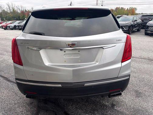 Radiant Silver Metallic 2018 Cadillac XT5 Luxury