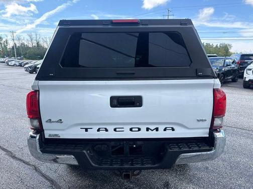 Super White 2020 Toyota Tacoma SR5