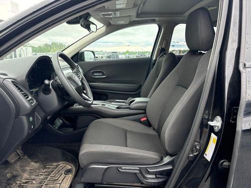 Black 2022 Honda HR-V EX