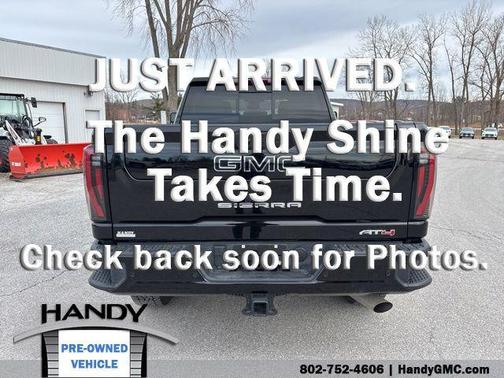 2024 GMC Sierra 2500 AT4