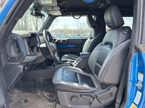 Velocity Blue Metallic 2024 Ford Bronco Black Diamond