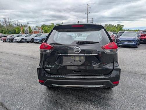 2017 Nissan Rogue S