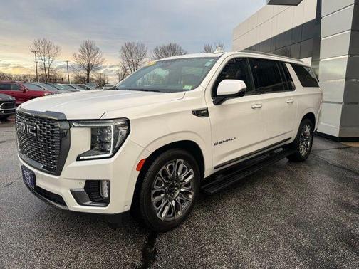 2023 GMC Yukon XL Denali Ultimate