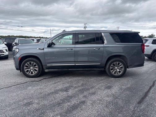 Satin Steel Metallic 2022 GMC Yukon XL Denali