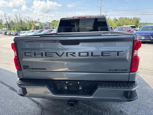 2021 Chevrolet Silverado 1500 Custom