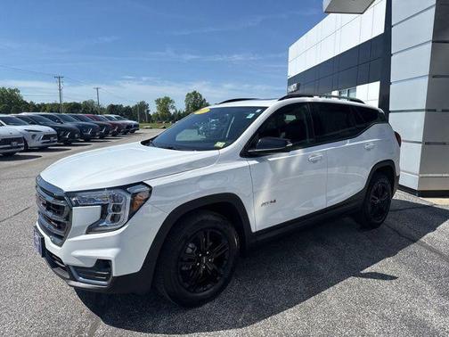 Summit White 2023 GMC Terrain AWD AT4