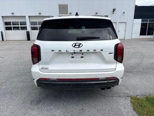 Hyper White 2025 Hyundai PALISADE Calligraphy Night Edition