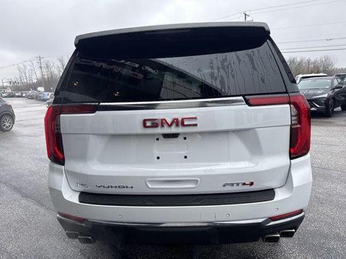 2026 GMC Yukon 4WD AT4
