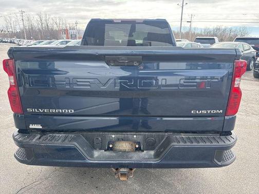 2022 Chevrolet Silverado 1500 Custom