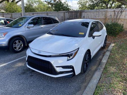 Ice 2025 Toyota Corolla SE