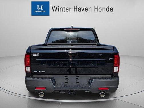Crystal Black Pearl 2026 Honda Ridgeline RTL