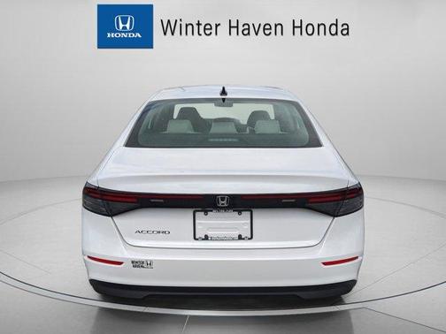 Platinum White Pearl 2026 Honda Accord SE