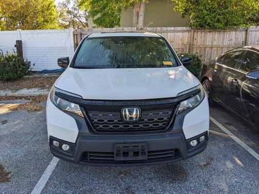 SELECT 2020 Honda Passport EX-L