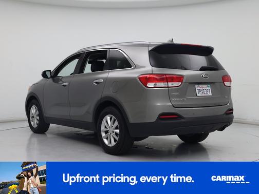 Gray 2016 Kia Sorento LX