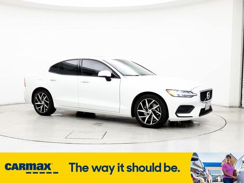 2020 Volvo S60 T5 Momentum