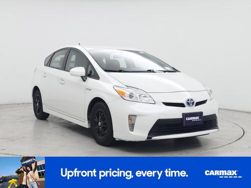 White 2015 Toyota Prius Two