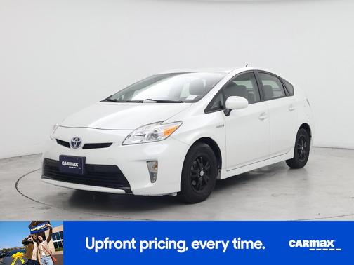 White 2015 Toyota Prius Two