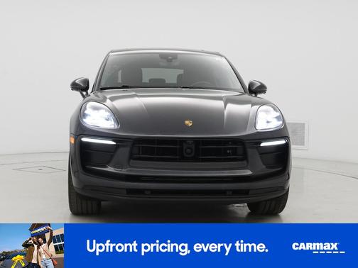 2022 Porsche Macan Base (PDK)