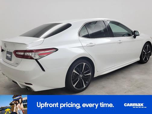 White 2018 Toyota Camry XSE