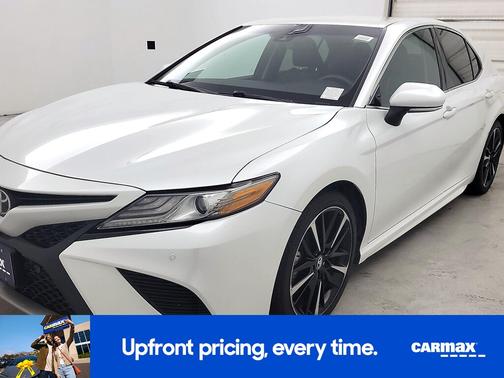White 2018 Toyota Camry XSE