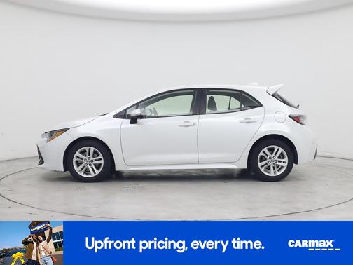 White 2022 Toyota Corolla Hatchback SE