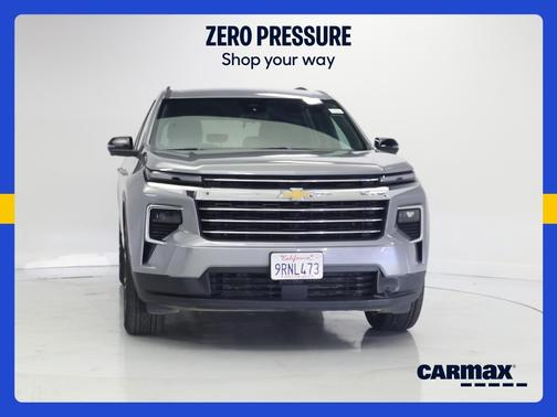 Gray 2024 Chevrolet Traverse LT