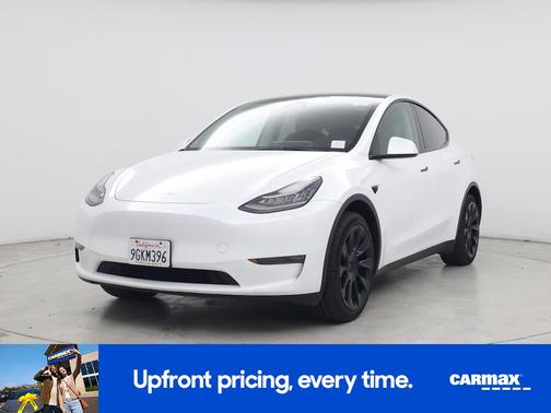 White 2023 Tesla Model Y