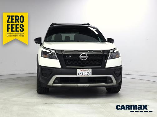 White 2024 Nissan Pathfinder Rock Creek