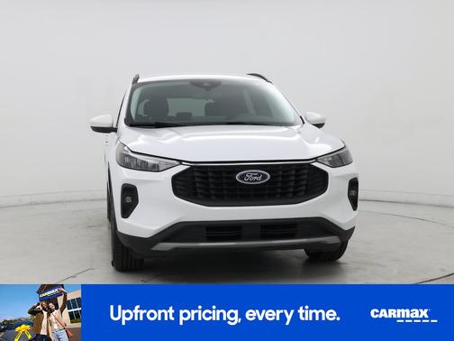 White 2023 Ford Escape PHEV