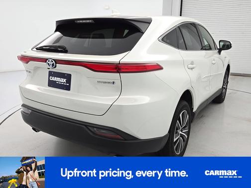 White 2021 Toyota Venza LE