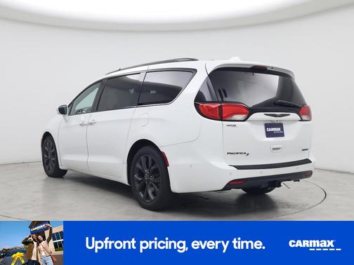 White 2019 Chrysler Pacifica Limited