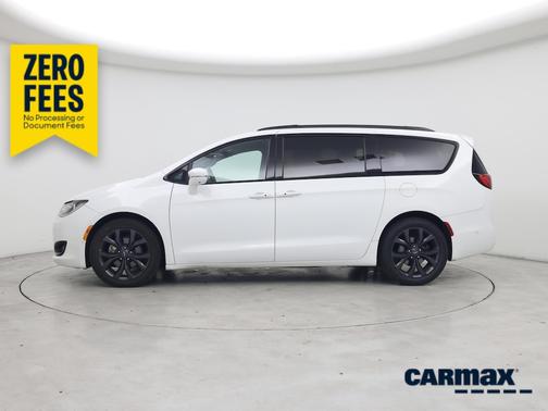 White 2019 Chrysler Pacifica Limited