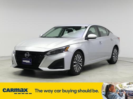 2023 Nissan Altima SV