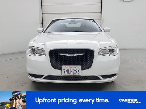 2015 Chrysler 300 Limited