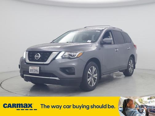 2020 Nissan Pathfinder S
