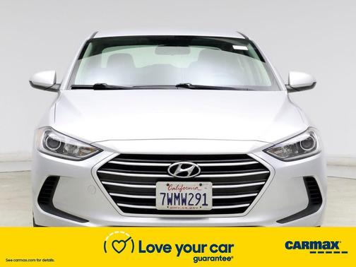 Photo 5 of 24 of 2017 Hyundai Elantra SE