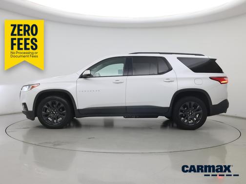 White 2019 Chevrolet Traverse RS