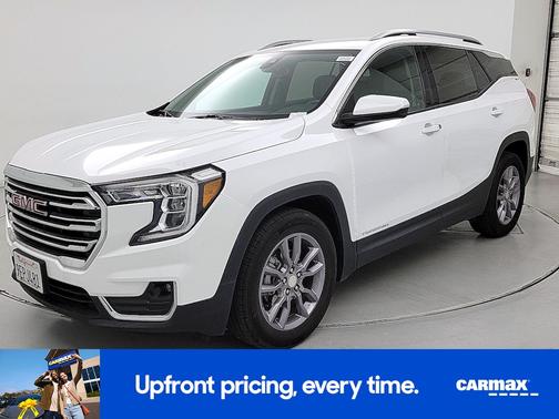 White 2022 GMC Terrain SLT