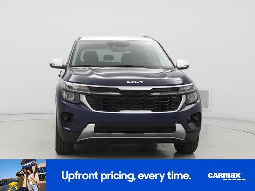 Blue 2024 Kia Seltos S