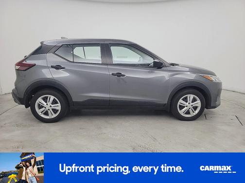 Gray 2021 Nissan Kicks S