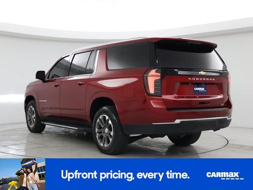 2025 Chevrolet Suburban LT