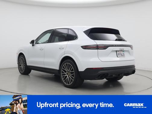 White 2023 Porsche Cayenne Platinum