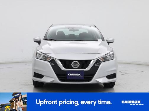 2022 Nissan Versa SV